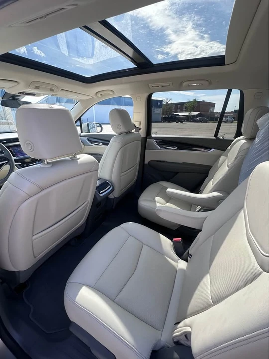 2022 Cadillac XT6 - Image 10 of 10
