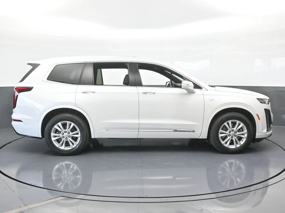 2022 Cadillac XT6 - Image 7 of 12