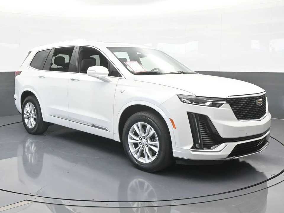 2022 Cadillac XT6 - Image 8 of 12