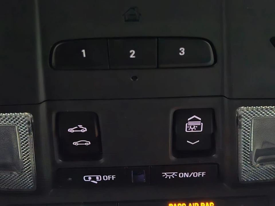 2022 Cadillac XT6 - Image 4 of 12