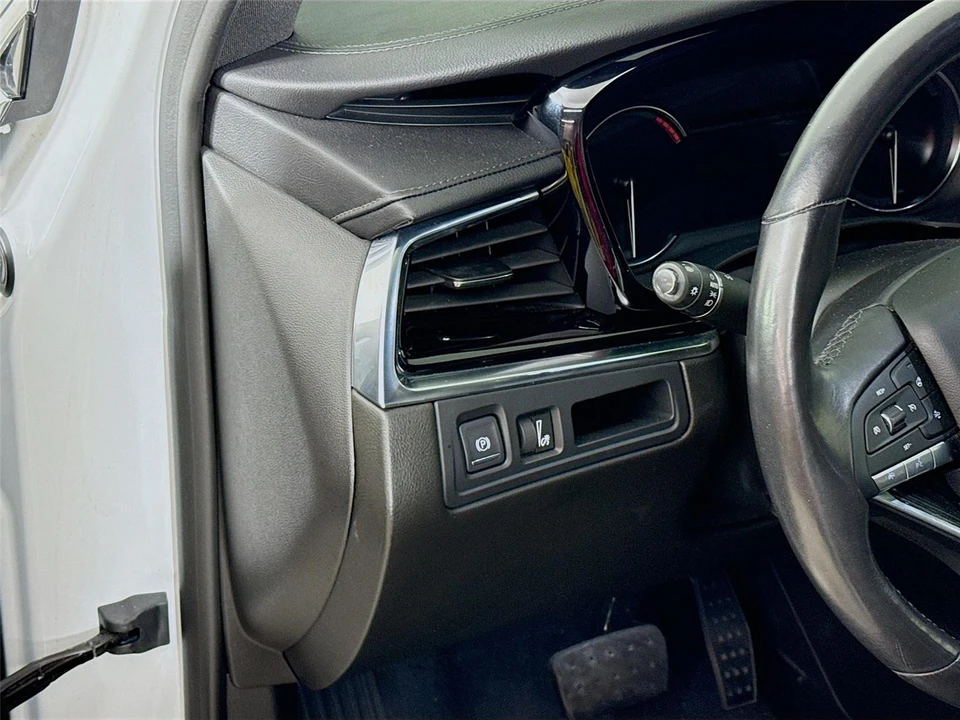 2022 Cadillac XT6 - Image 7 of 14