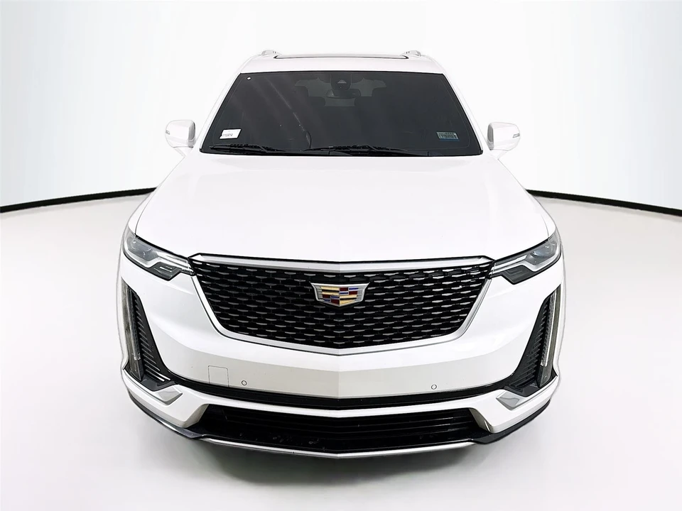 2022 Cadillac XT6 - Image 2 of 14