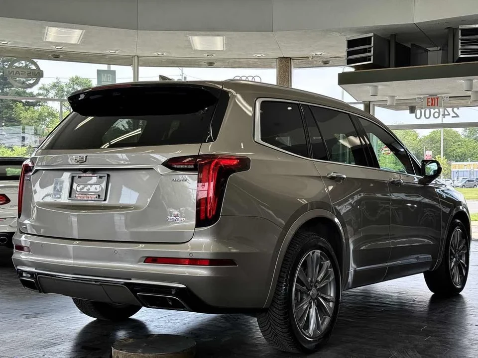 2022 Cadillac XT6 - Image 14 of 21