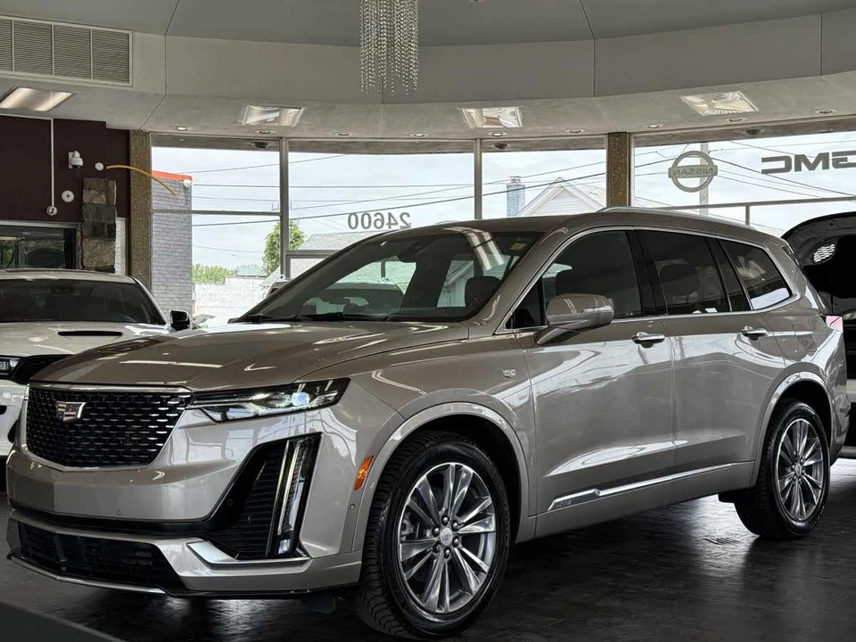 2022 Cadillac XT6 - Image 4 of 12