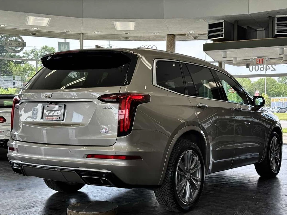 2022 Cadillac XT6 - Image 14 of 21