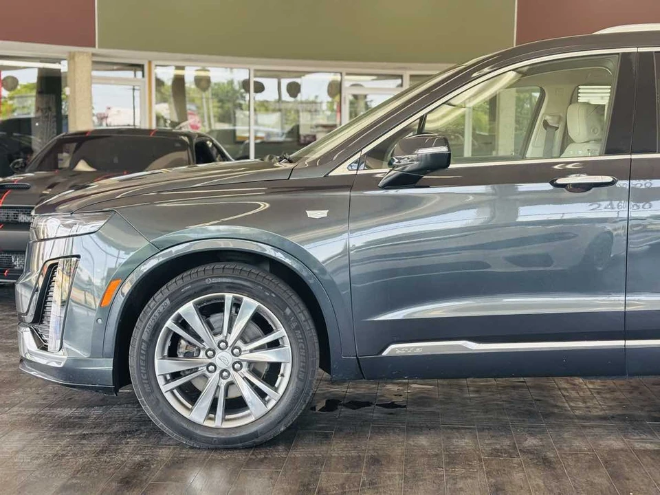 2022 Cadillac XT6 - Image 16 of 31