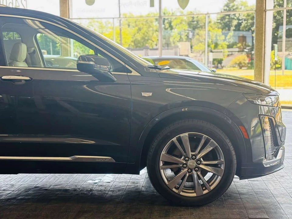 2022 Cadillac XT6 - Image 5 of 31