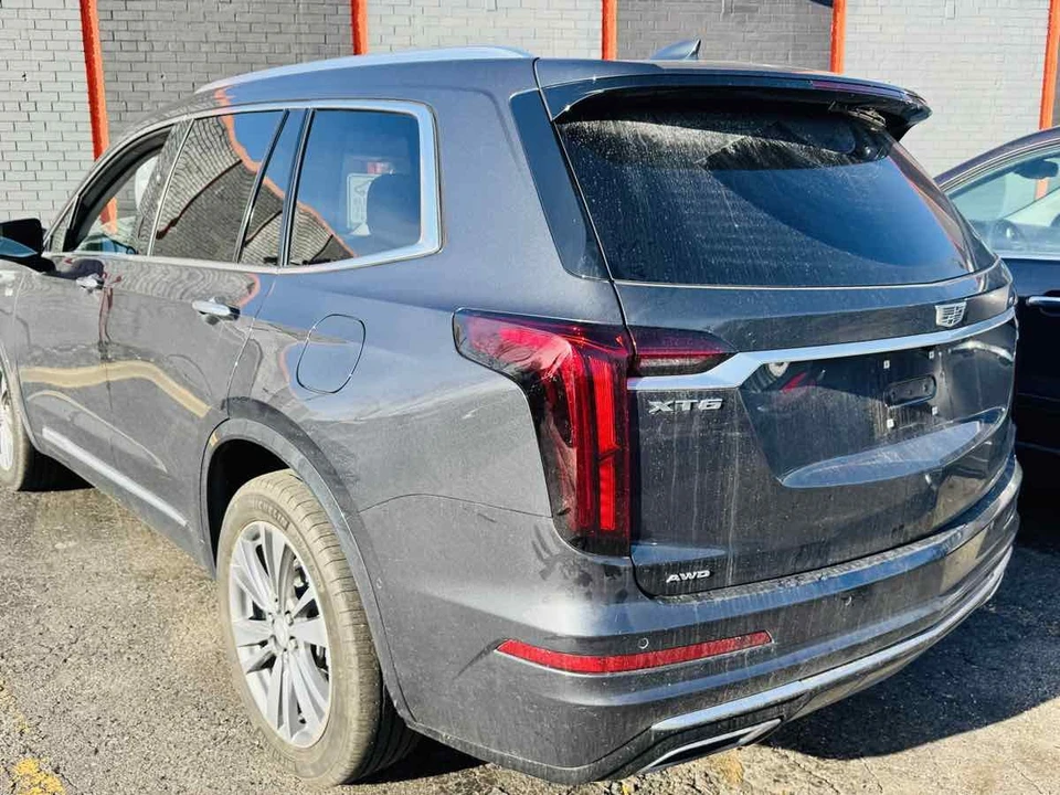 2022 Cadillac XT6 - Image 5 of 14