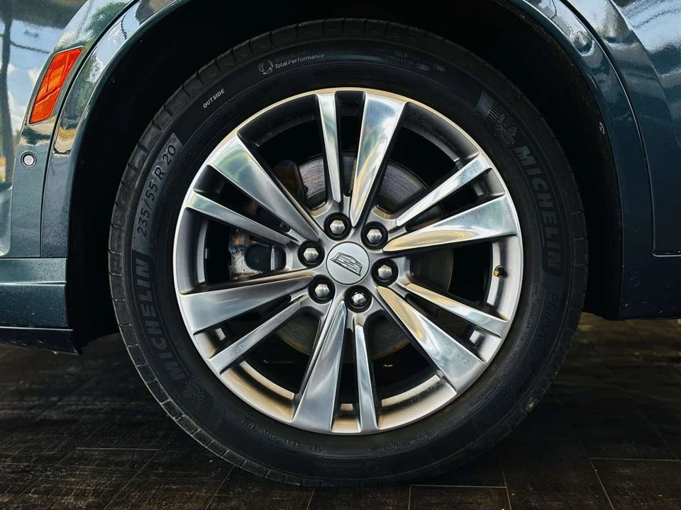 2022 Cadillac XT6 - Image 28 of 31