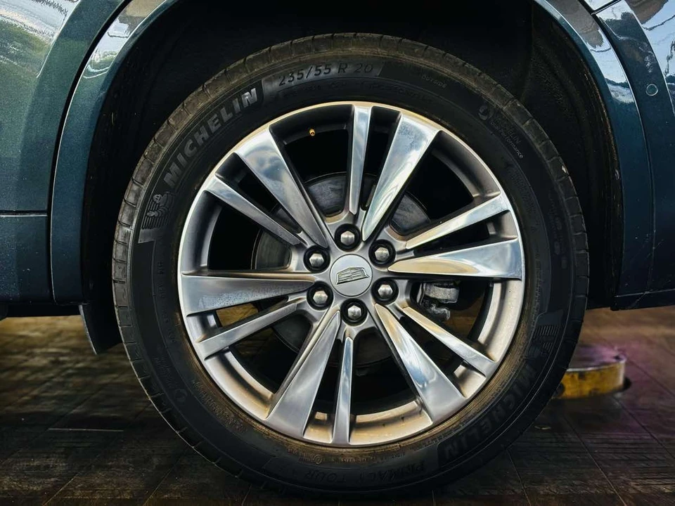 2022 Cadillac XT6 - Image 27 of 31