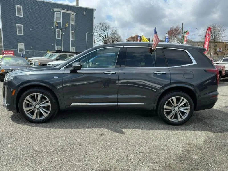2022 Cadillac XT6 - Image 8 of 12