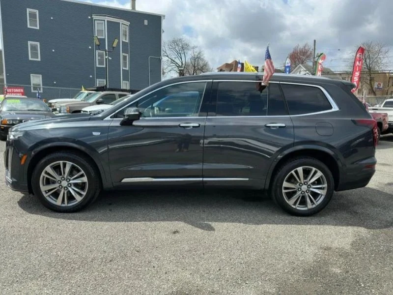 2022 Cadillac XT6 - Image 8 of 12