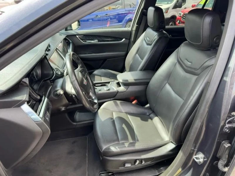 2022 Cadillac XT6 - Image 10 of 12