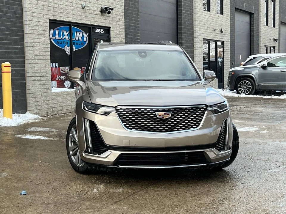 2022 Cadillac XT6 - Image 2 of 21