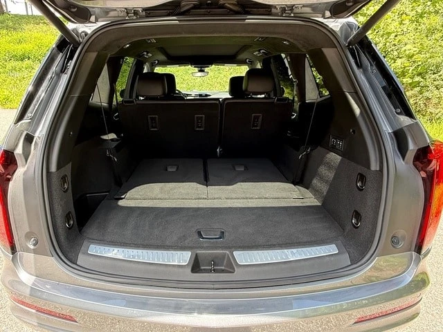 2022 Cadillac XT6 - Image 19 of 31
