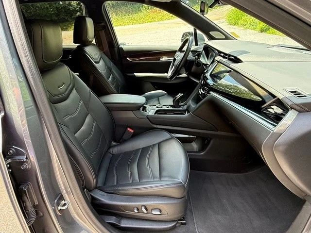 2022 Cadillac XT6 - Image 24 of 31