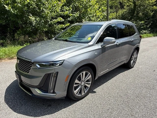 2022 Cadillac XT6 - Image 2 of 31
