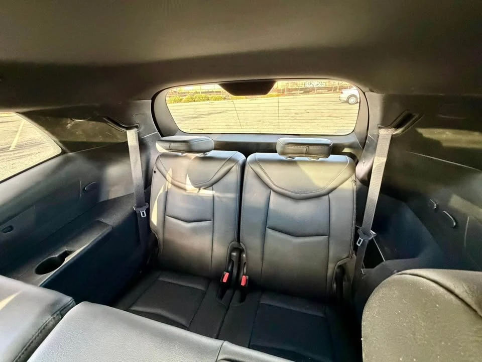 2022 Cadillac XT6 - Image 5 of 10