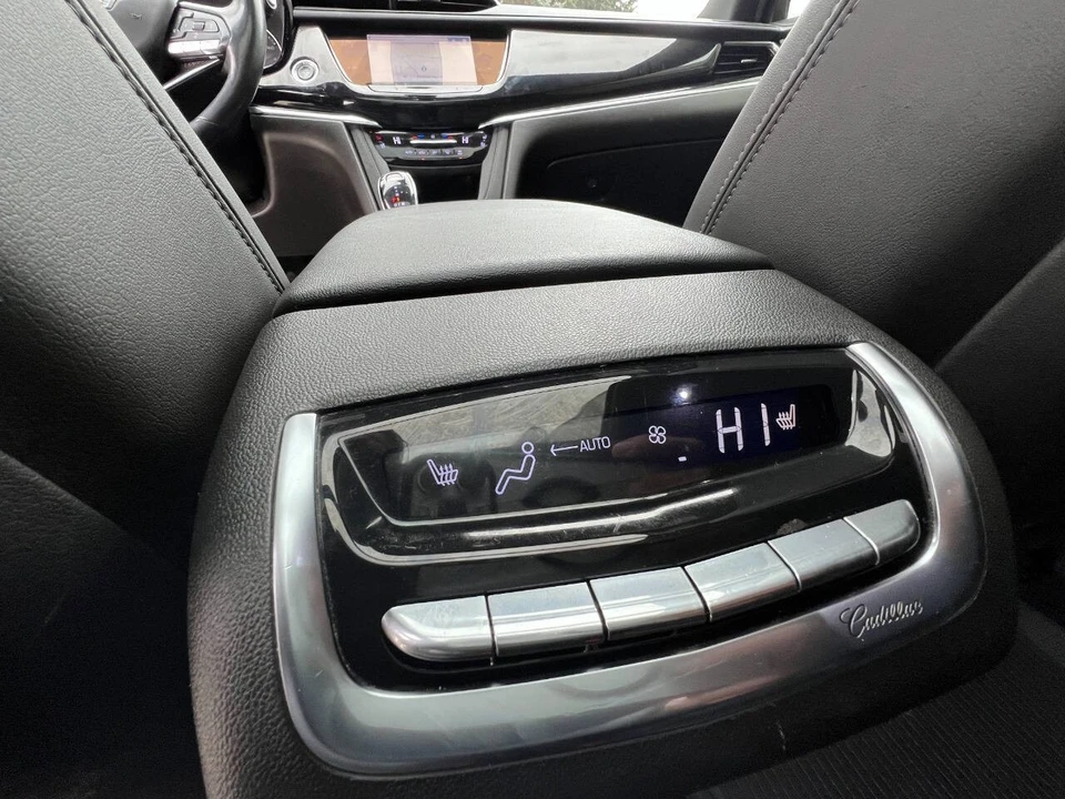 2022 Cadillac XT6 - Image 19 of 21