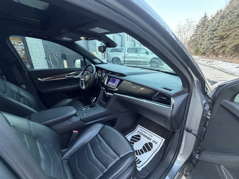 2022 Cadillac XT6 - Image 17 of 21
