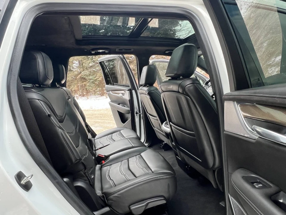 2022 Cadillac XT6 - Image 17 of 21