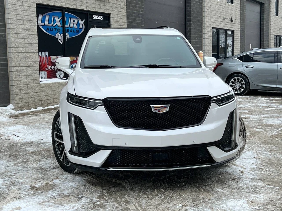 2022 Cadillac XT6 - Image 2 of 21