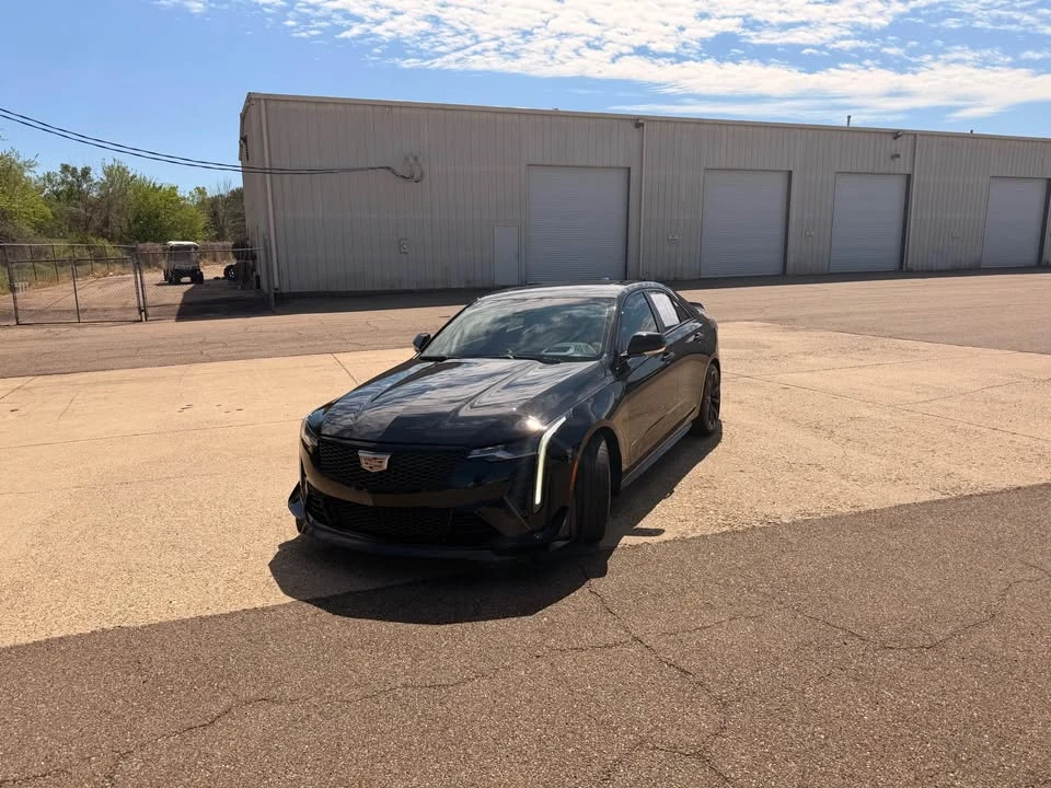 2022 Cadillac CT4-V - Image 2 of 7