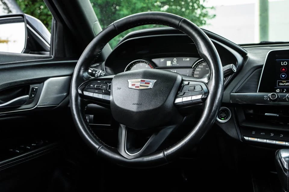 2022 Cadillac CT4 - Image 9 of 18