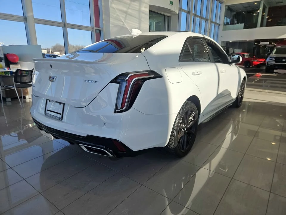 2022 Cadillac CT4 - Image 3 of 8