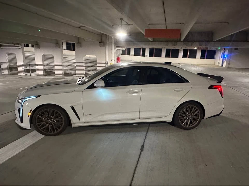 2022 Cadillac CT4-V Blackwing - Image 5 of 10