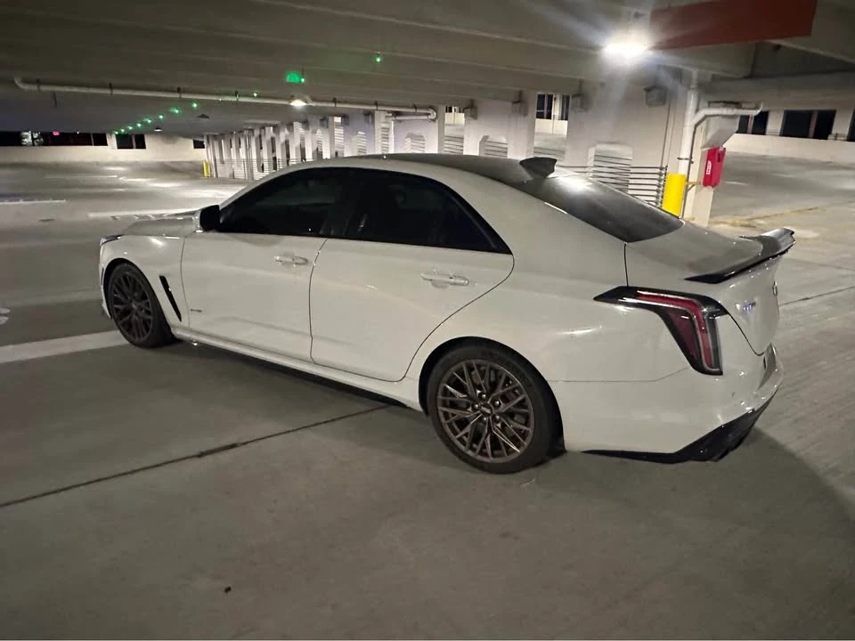 2022 Cadillac CT4-V Blackwing - Image 4 of 10
