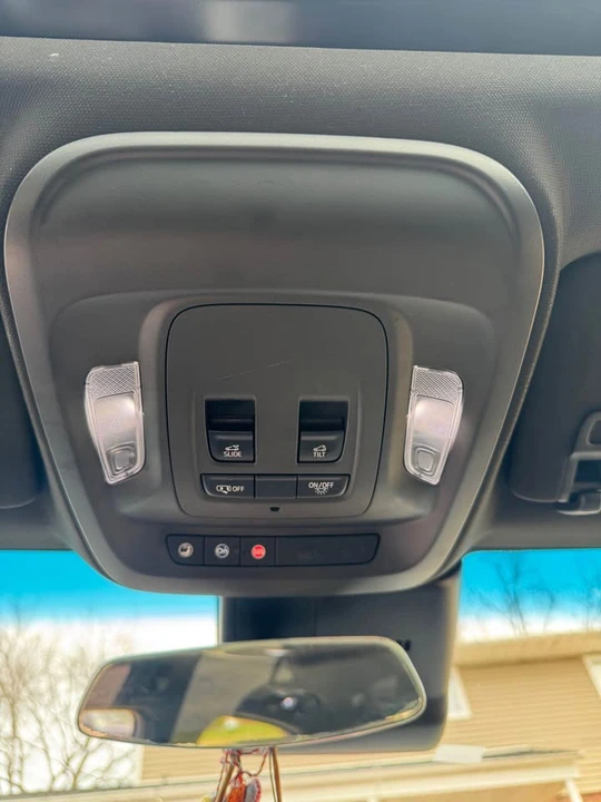 2022 Cadillac CT4 - Image 15 of 18