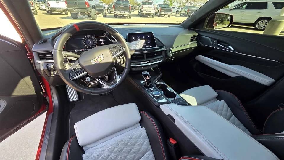 2022 Cadillac CT4-V Blackwing - Image 10 of 15
