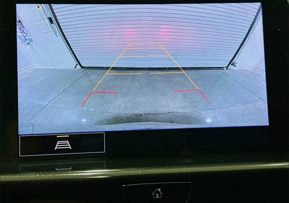 2022 Cadillac CT4-V - Image 5 of 10