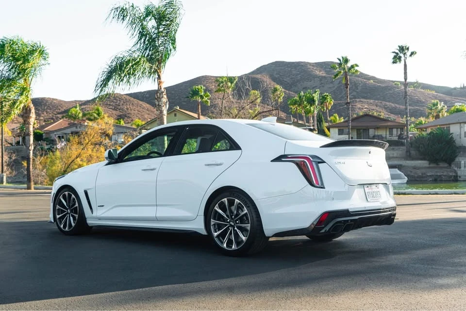 2022 Cadillac CT4-V Blackwing - Image 9 of 10
