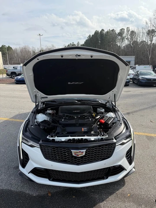 2022 Cadillac CT4-V Blackwing - Image 9 of 10