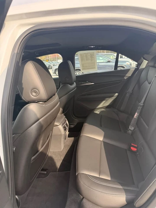 2022 Cadillac CT4-V Blackwing - Image 8 of 9