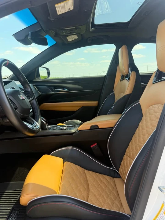 2022 Cadillac CT4-V Blackwing - Image 6 of 8