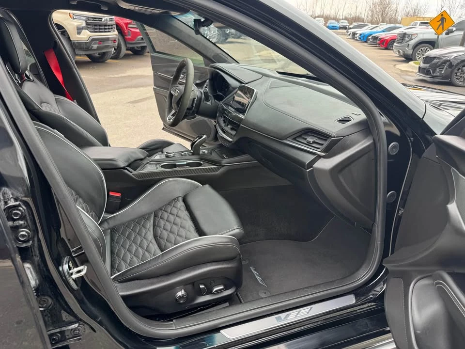 2022 Cadillac CT4-V Blackwing - Image 10 of 16
