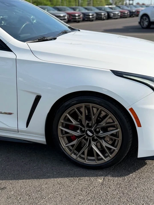 2022 Cadillac CT4-V Blackwing - Image 4 of 11