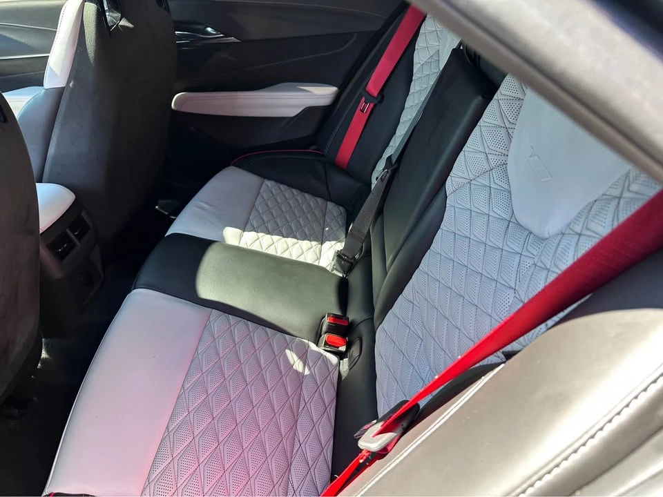 2022 Cadillac CT4-V Blackwing - Image 10 of 16