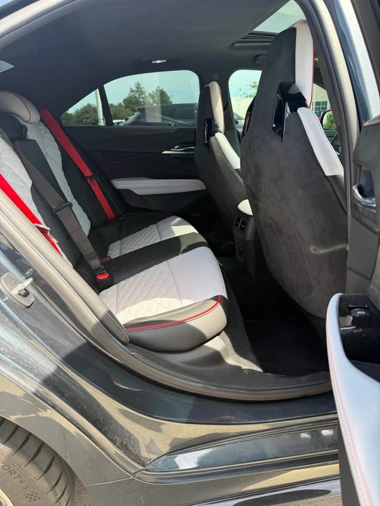 2022 Cadillac CT4-V Blackwing - Image 8 of 11