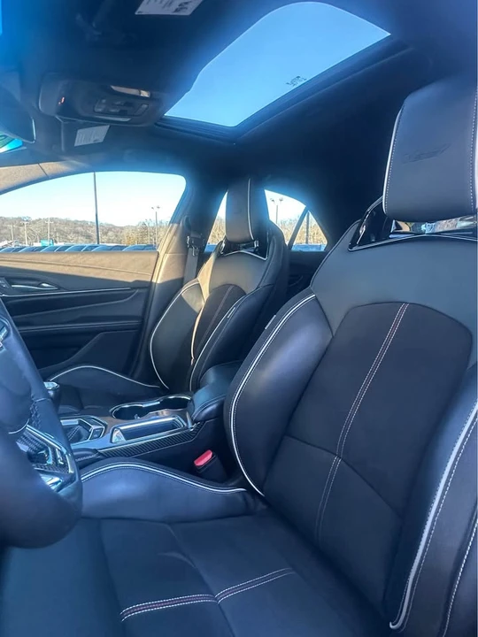 2022 Cadillac CT4-V Blackwing - Image 8 of 9
