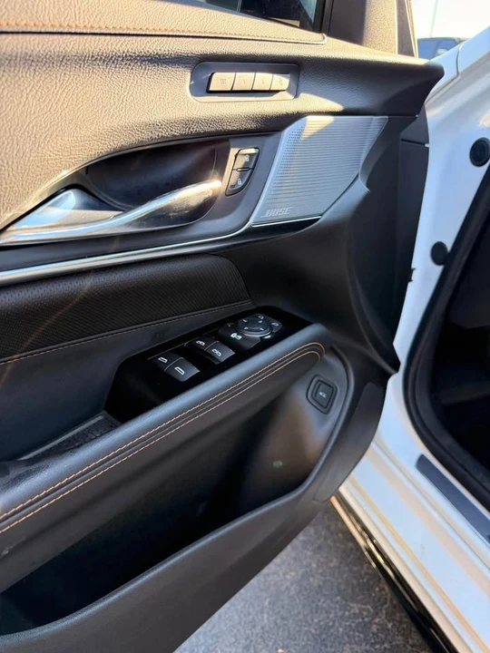 2022 Cadillac CT4-V - Image 2 of 7