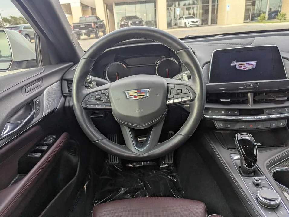 2022 Cadillac CT4-V - Image 11 of 13