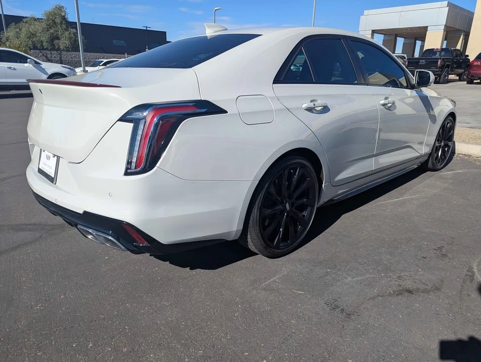 2022 Cadillac CT4-V - Image 4 of 13