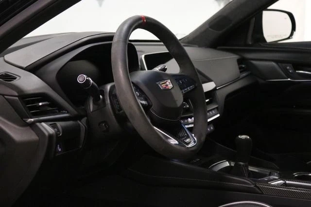 2022 Cadillac CT4-V - Image 14 of 20