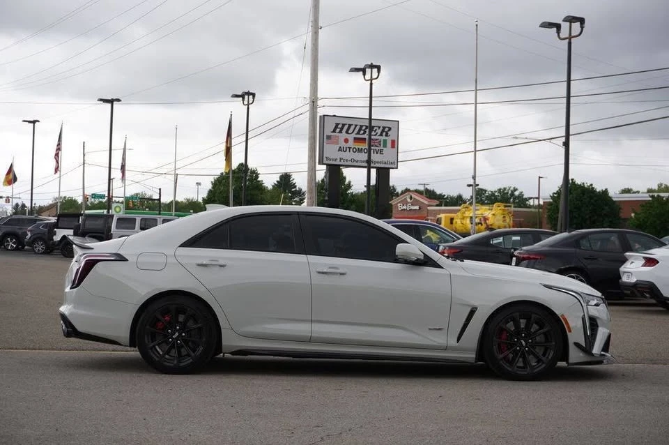 2022 Cadillac CT4-V - Image 8 of 20