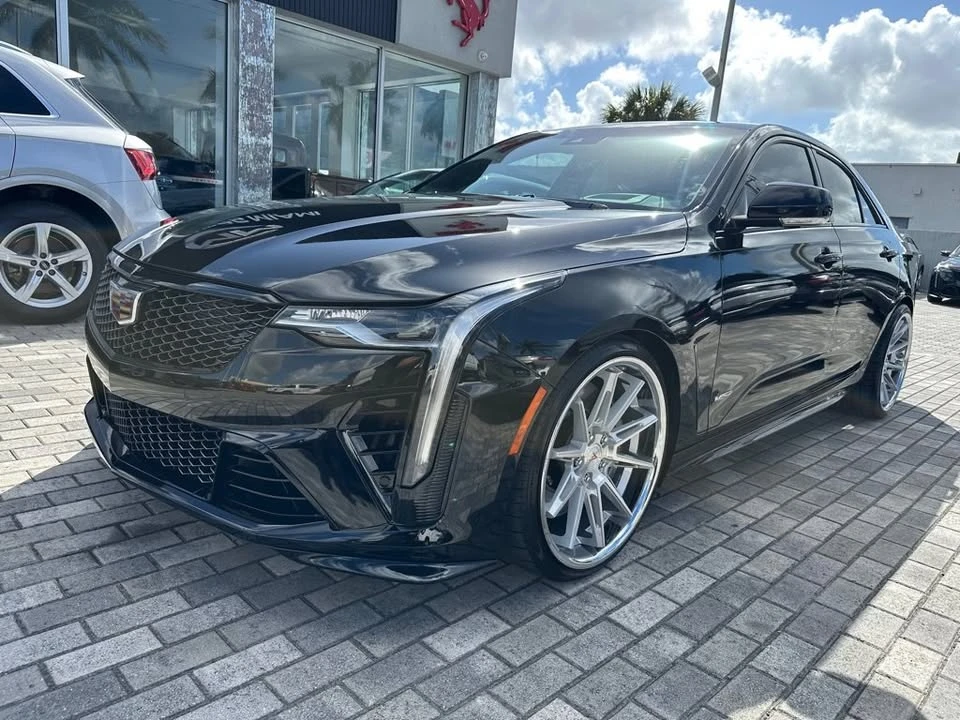 2022 Cadillac CT4-V - Image 4 of 20