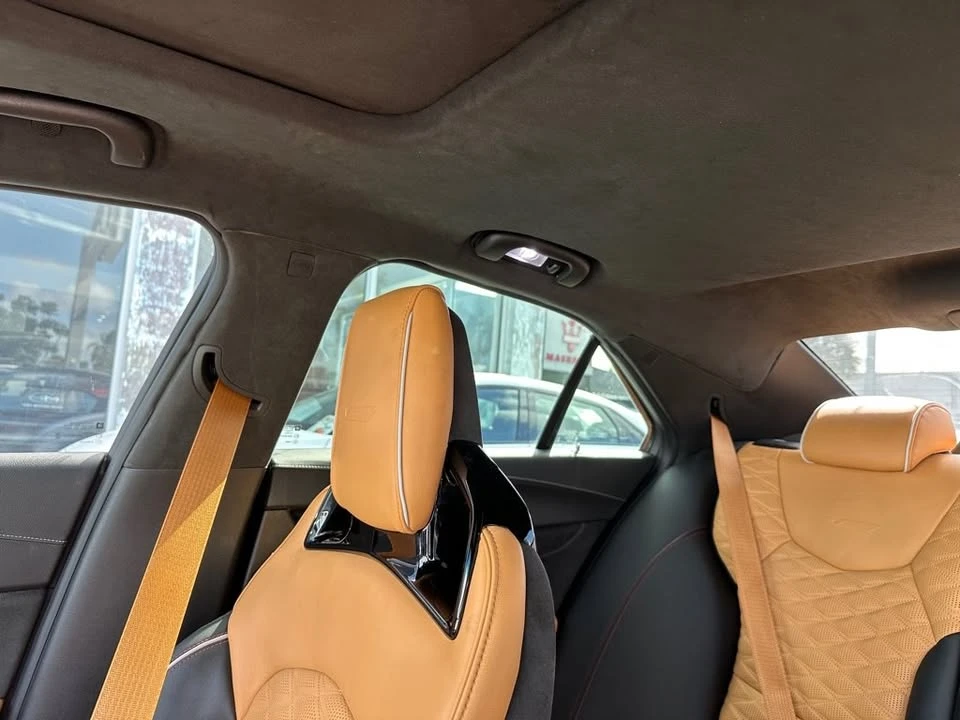 2022 Cadillac CT4-V - Image 16 of 20